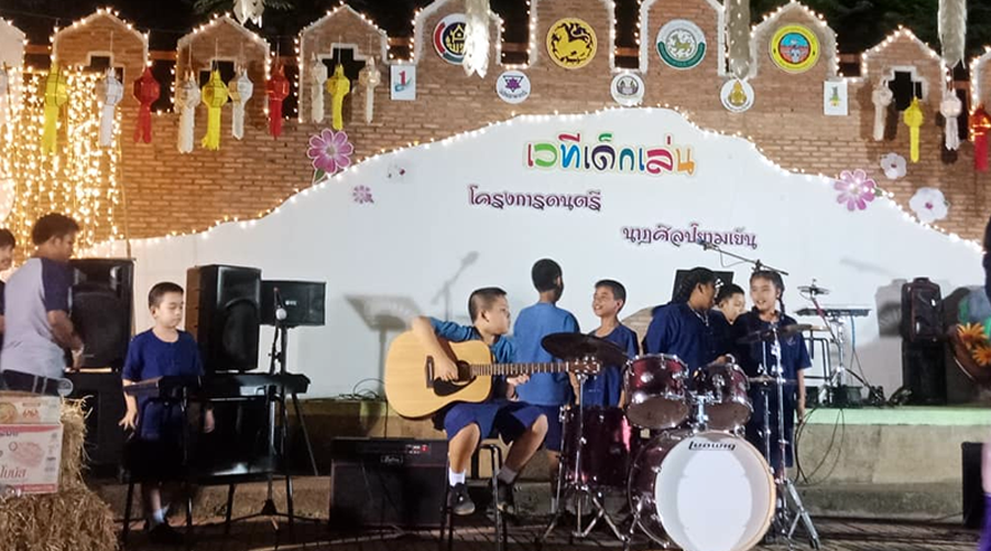 Children's play stage, music project, evening dance